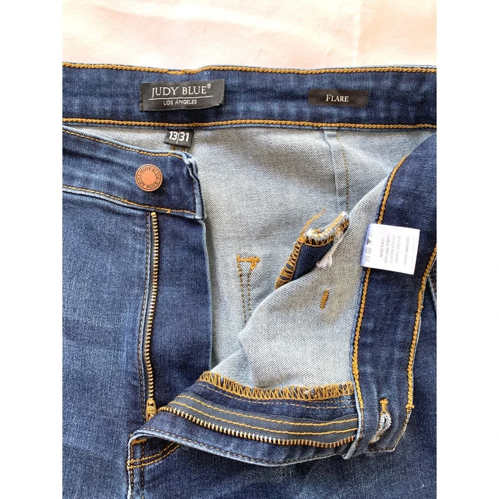 Judy Blue Flare Front Side Welt Pockets Jeans 13/31 Inseam 32
